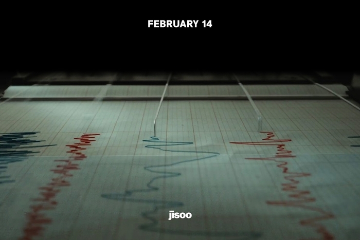 Jisoo日前驚喜預告即將回歸樂壇的消息。