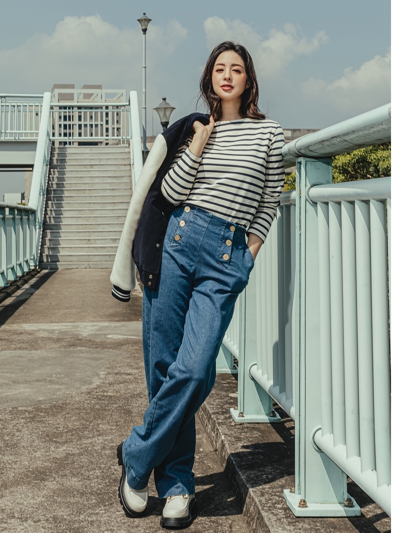 莫允雯展現SAINT JAMES「都會時尚學院」主題穿搭