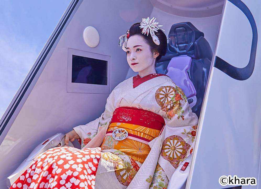 東映太秦映畫村，可以乘坐新世紀福音戰士拍照