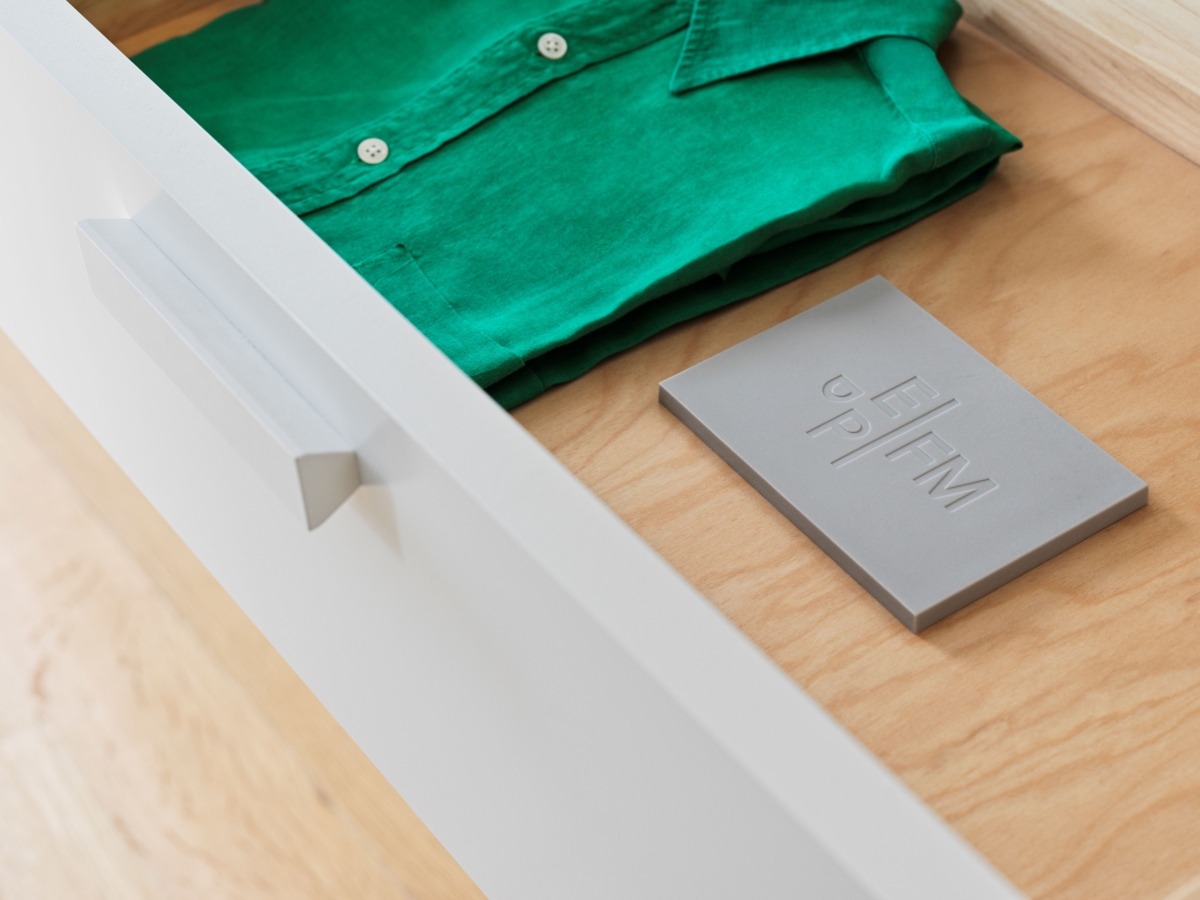 整理完後換上新的衣物香氛，讓生活更有儀式感