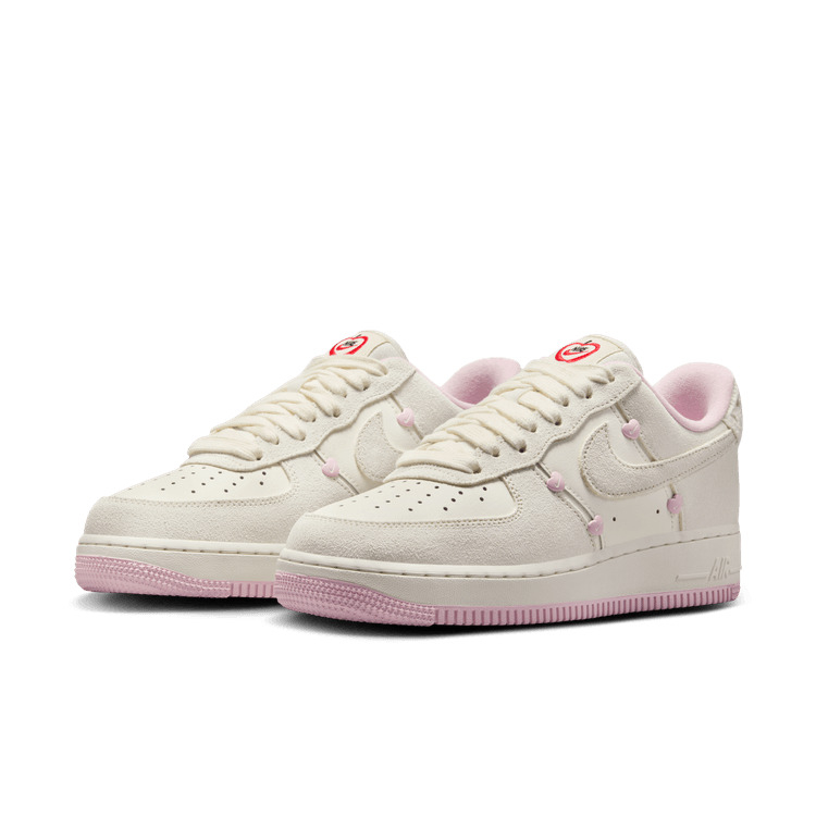 Nike Air Force 1 ’07 LX，NT$4,000