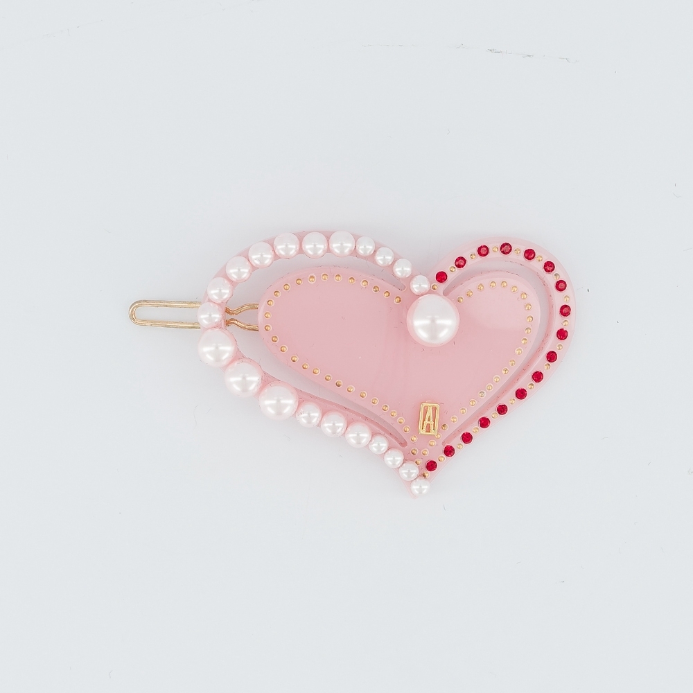 Alexandre de Paris 心動時刻豆扣夾，NT$9,200