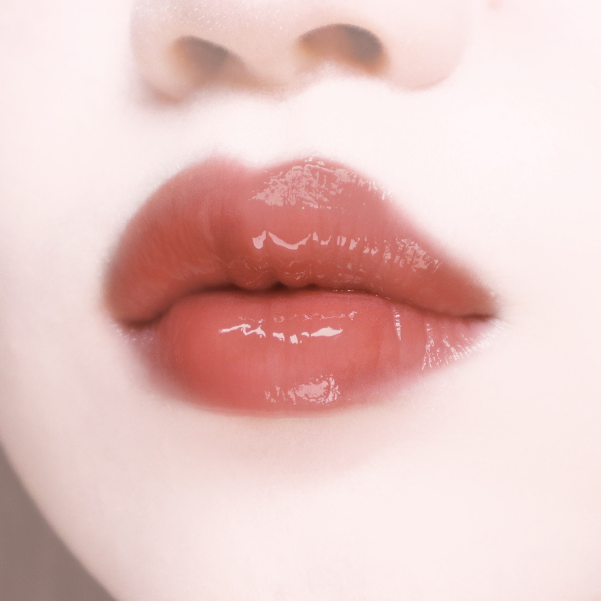 IM MEME 我愛唇欲水光唇釉 02 怦然心動，NT$390