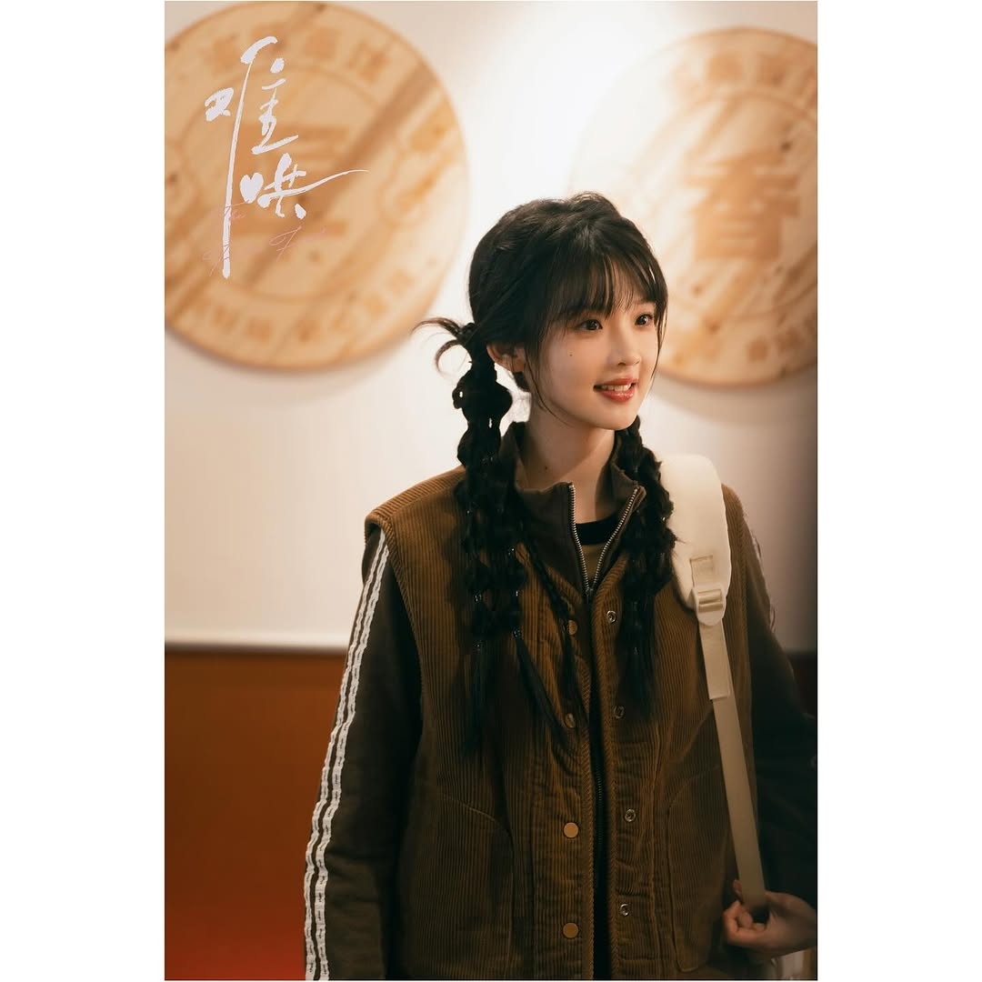 鍾思喬 張淼怡 飾