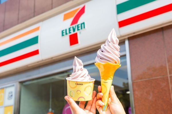 7-ELEVEN「藍莓起司霜淇淋」推出後大受歡迎。