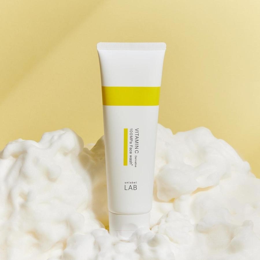 unlabel LAB超進化亮白維他命C酵素潔顏乳130g，NT$480