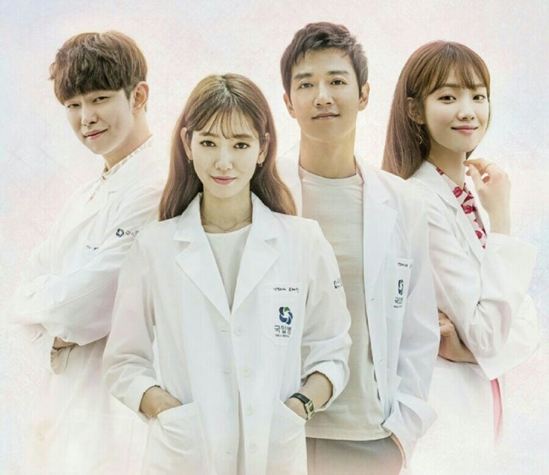 《Doctors》是朴信惠第一部醫療劇，也是她首次演出醫生角色。