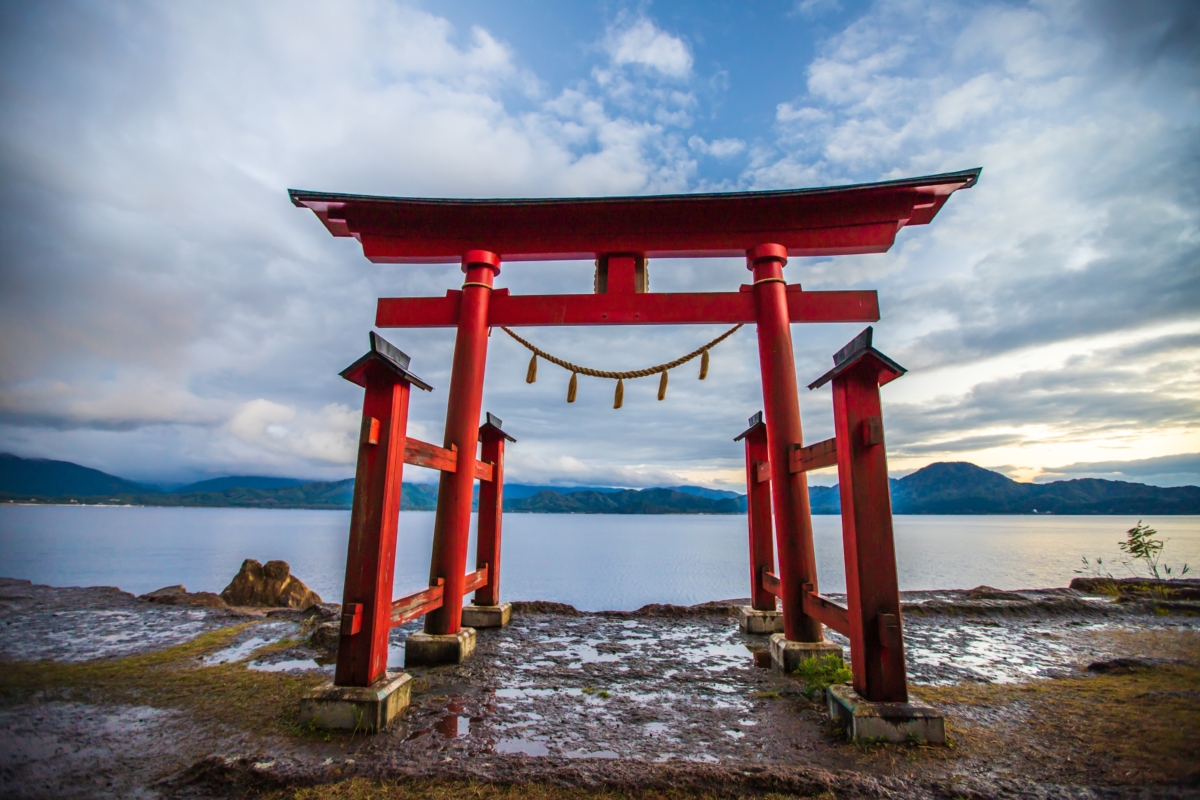 日本秋田美人線_御座石神社