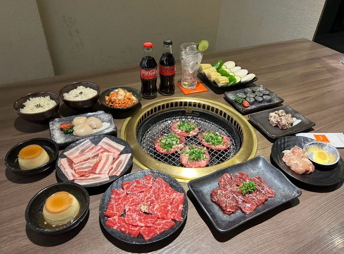 胡同燒肉與「嗨Coke！肉肉大使」 痛風老饕，共同打造海陸盛宴