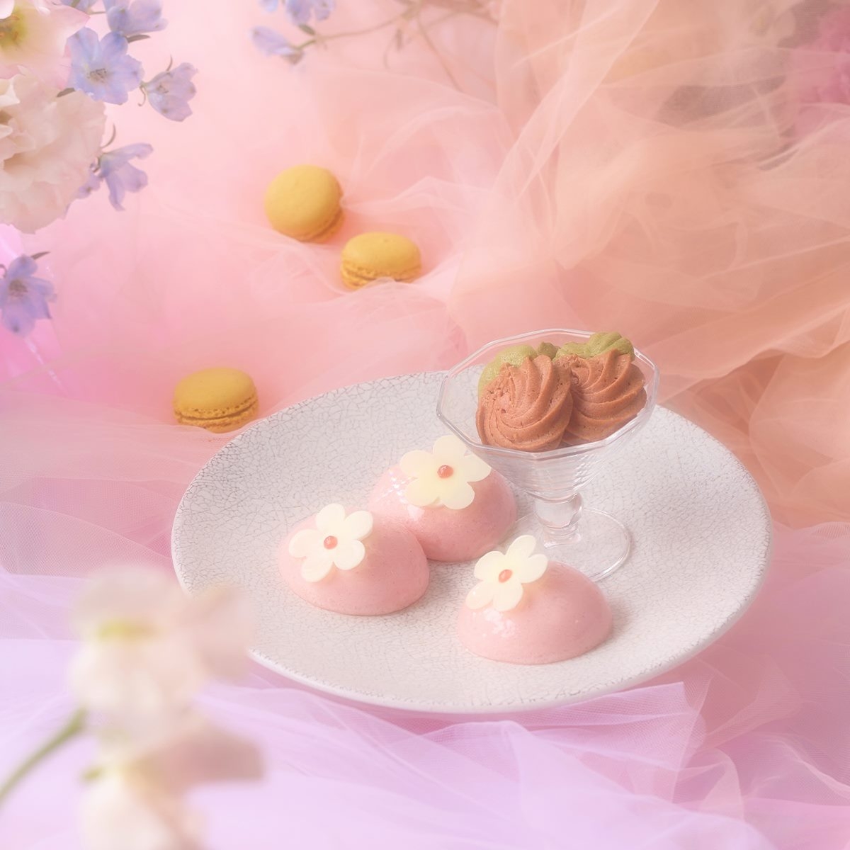 饗A Joy 4月新甜點「春賞吉野櫻」、「花朵曲奇」浪漫飄逸。