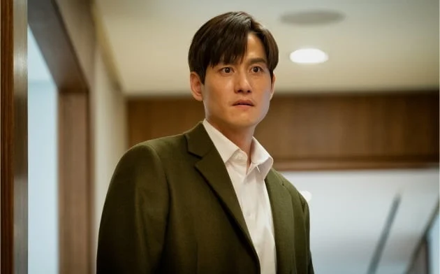 朴海俊在《夫妻的世界》演渣夫被駡翻