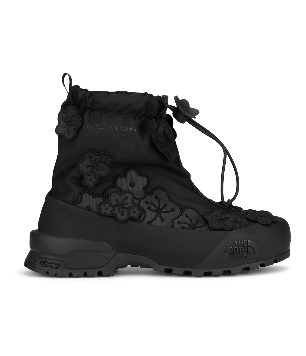 THE NORTH FACE X CECILIE BAHNSEN聯名系列 CHARLOTTE GLENCLYFFE户外機能休閒靴，NT$14,880