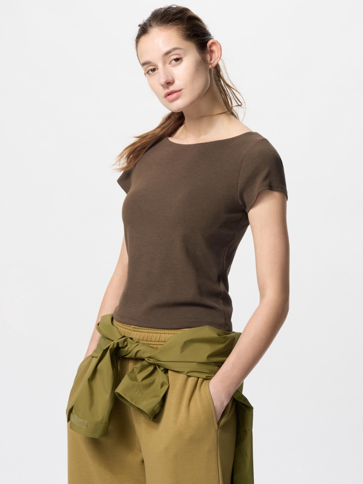 UNIQLO AIRism棉質挖背BRATOP短版T恤,NT$790