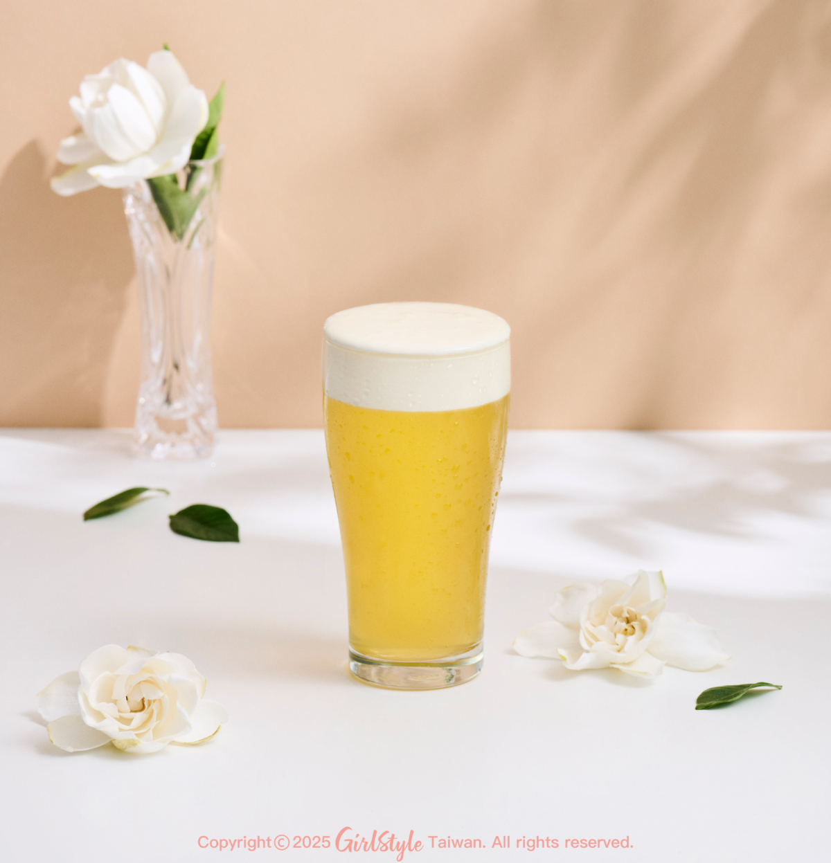 CITY TEA 現萃茶｜梔子花青茶＋香草奶蓋