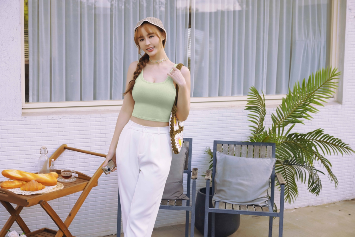 Banana Pie 方領小蠻腰BRA TOP，NT$1,180