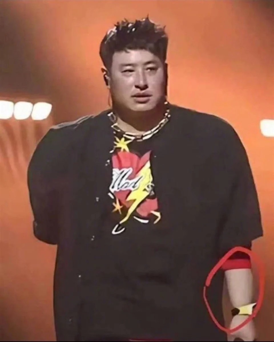 潘瑋柏超誇張的「2倍暴肥照」去年在網路上瘋傳。