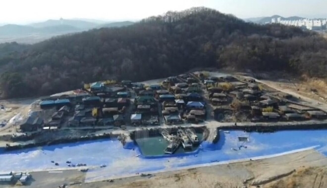 劇組並沒有保留安東片場使其成為觀光地點，該地點如今已經被拆除。