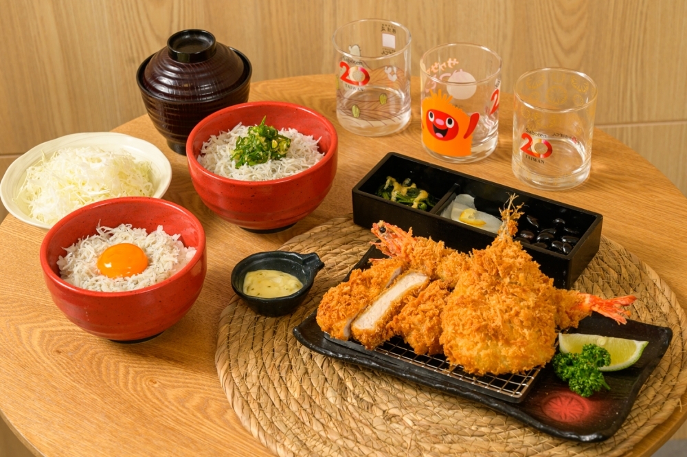 勝博殿「20週年紀念套餐」美味上市，搭配吻仔魚蓋飯更有飽足感。