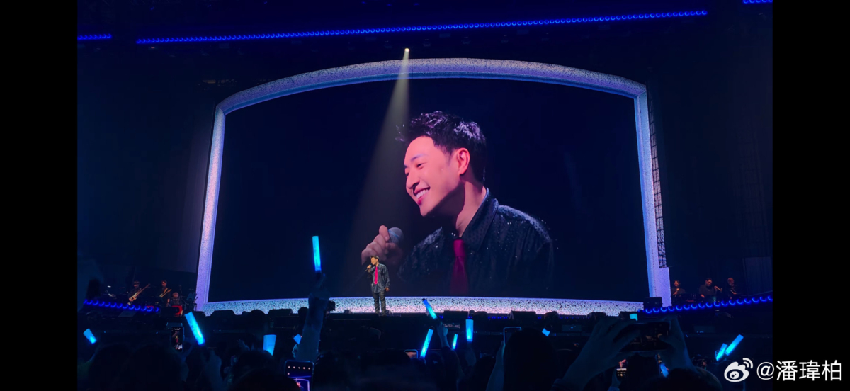 潘瑋柏幽默分享服務員都看到自己因減肥登上熱搜的消息。