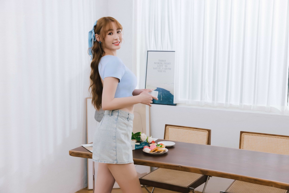 Banana Pie 大露背短版上衣BRA TOP，NT$1,180