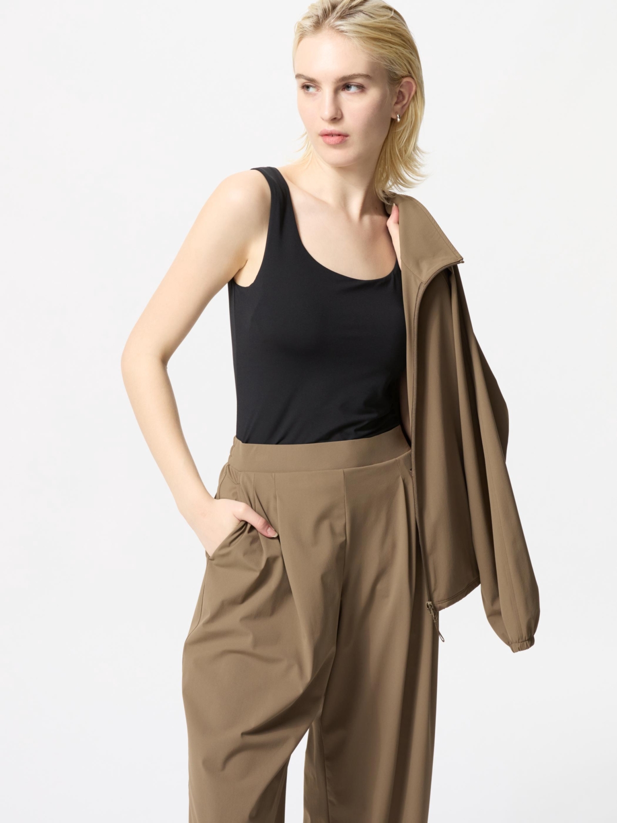 UNIQLO AIRism BRATOP坦克背心#09,NT$790