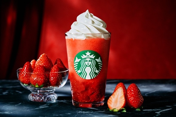 日本星巴克「THE 草莓星冰樂」主打像是在吃新鮮草莓一樣濃郁