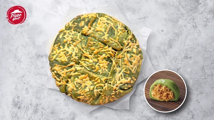 必勝客「鹹香蘿蔔絲麻糬比薩」猶如超巨型草仔粿。