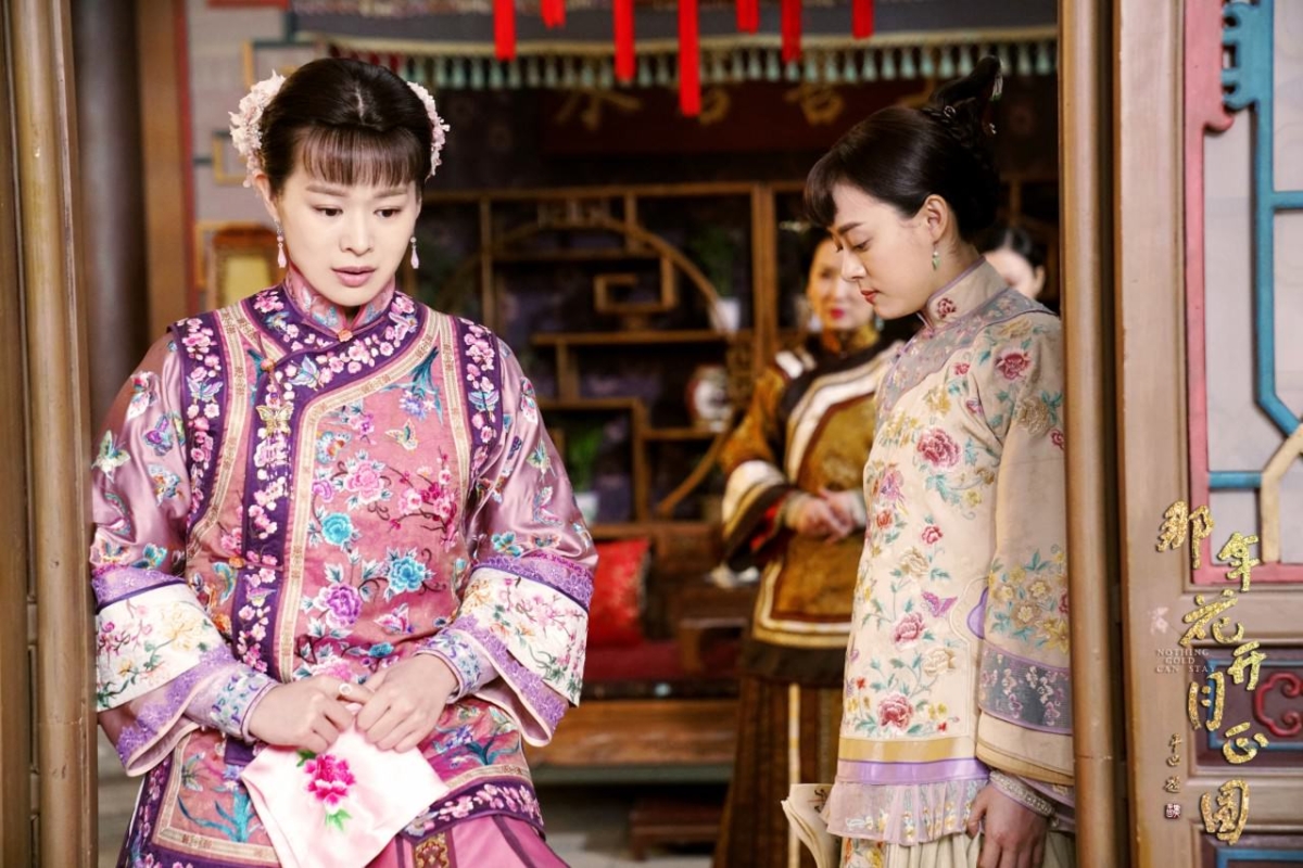 《那年花開月正圓》心機女「胡詠梅」胡杏兒 飾。