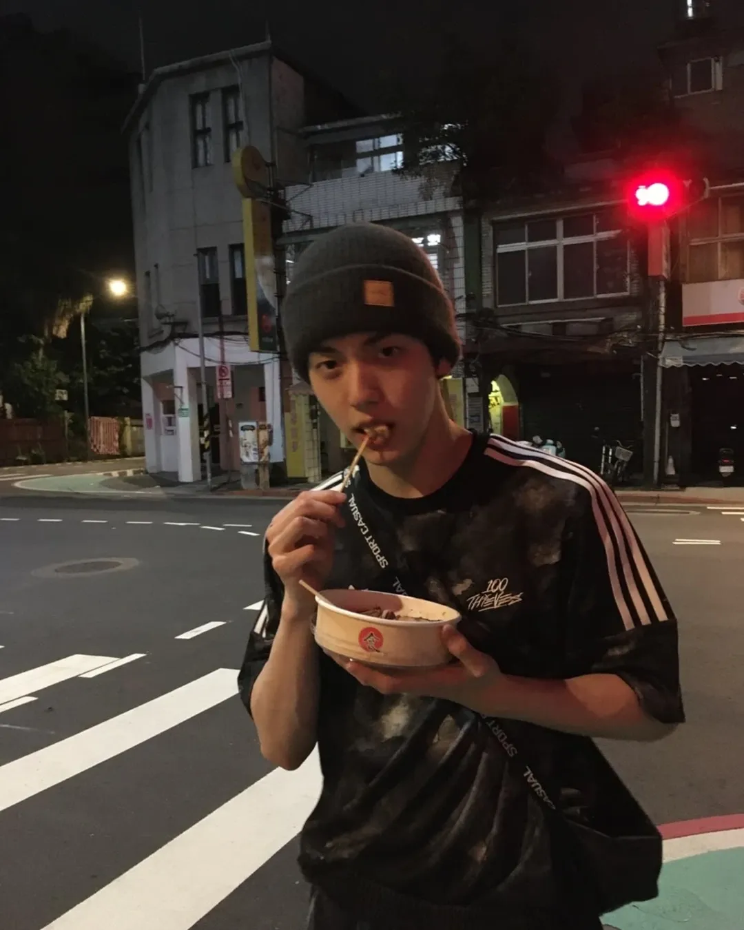 TXT崔秀彬吃台灣便當