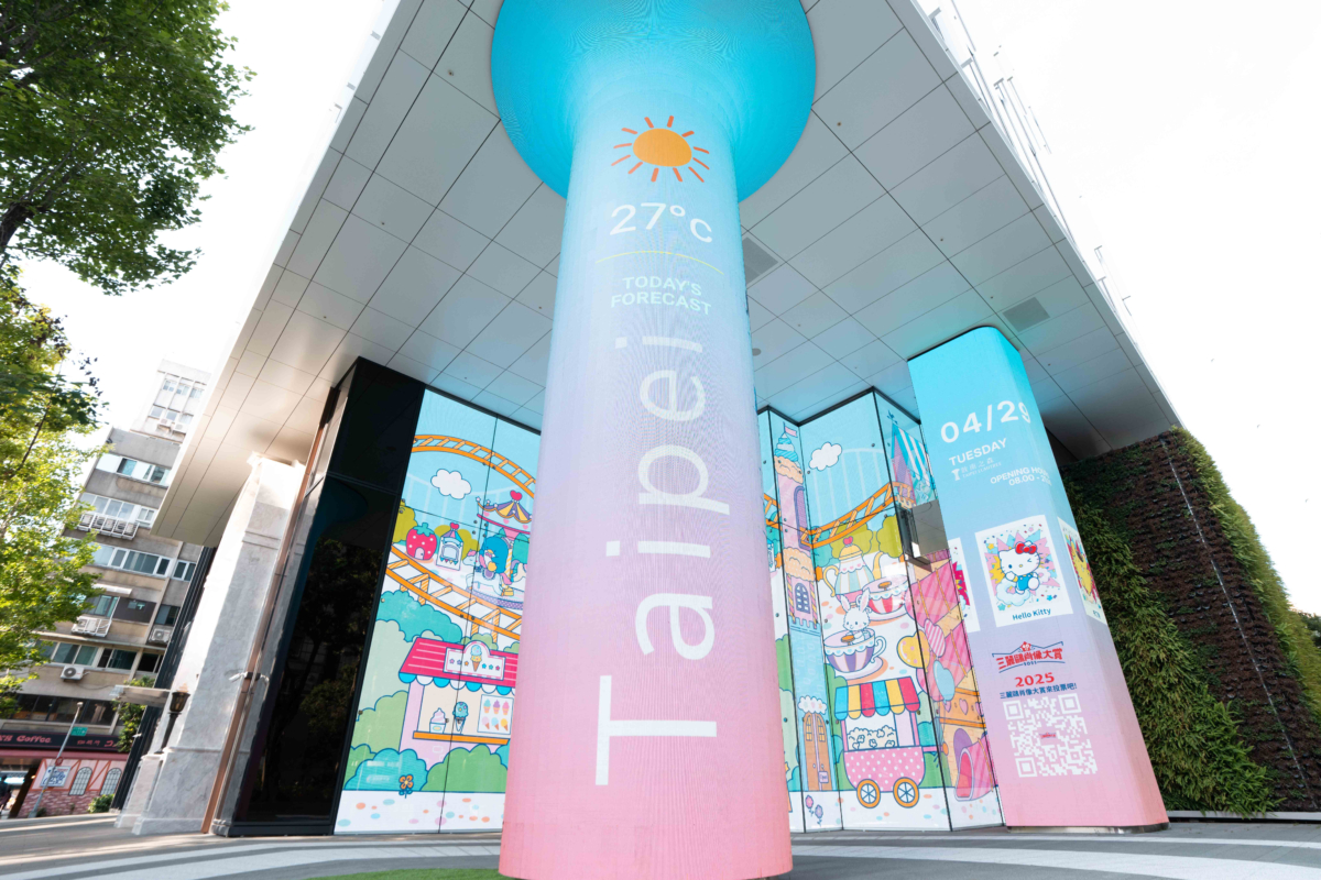 隨著人影的動作輕盈地飄逸在空中。漫步於光廊,就像走進一場專屬於三麗鷗迷的夢幻探險