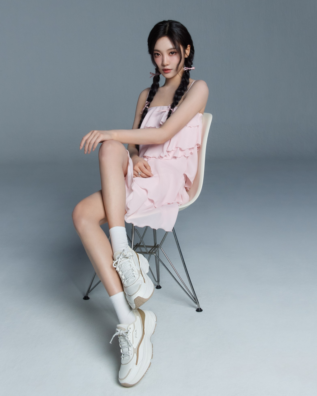 aespa NINGNING 演繹Wavy Day鞋款