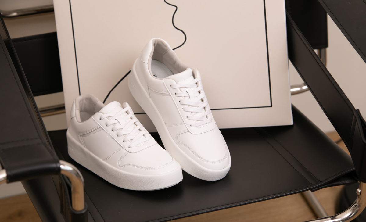 PROJEXT Model 3 厚底防水小白鞋，NT$3,695