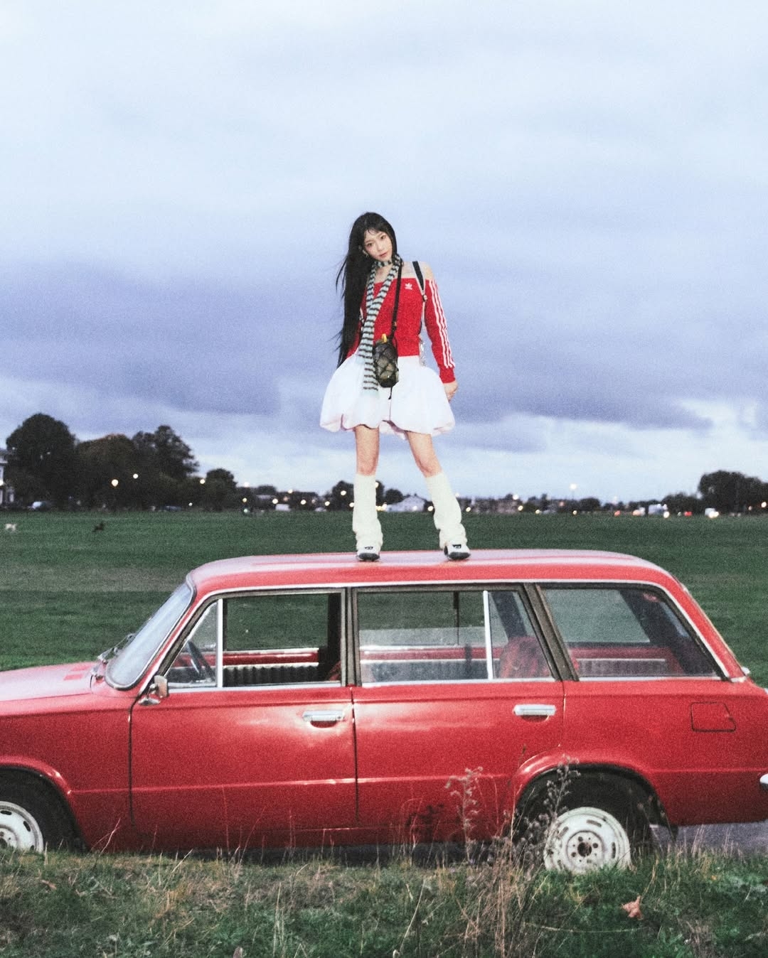 太妍個性演繹蓬蓬裙造型