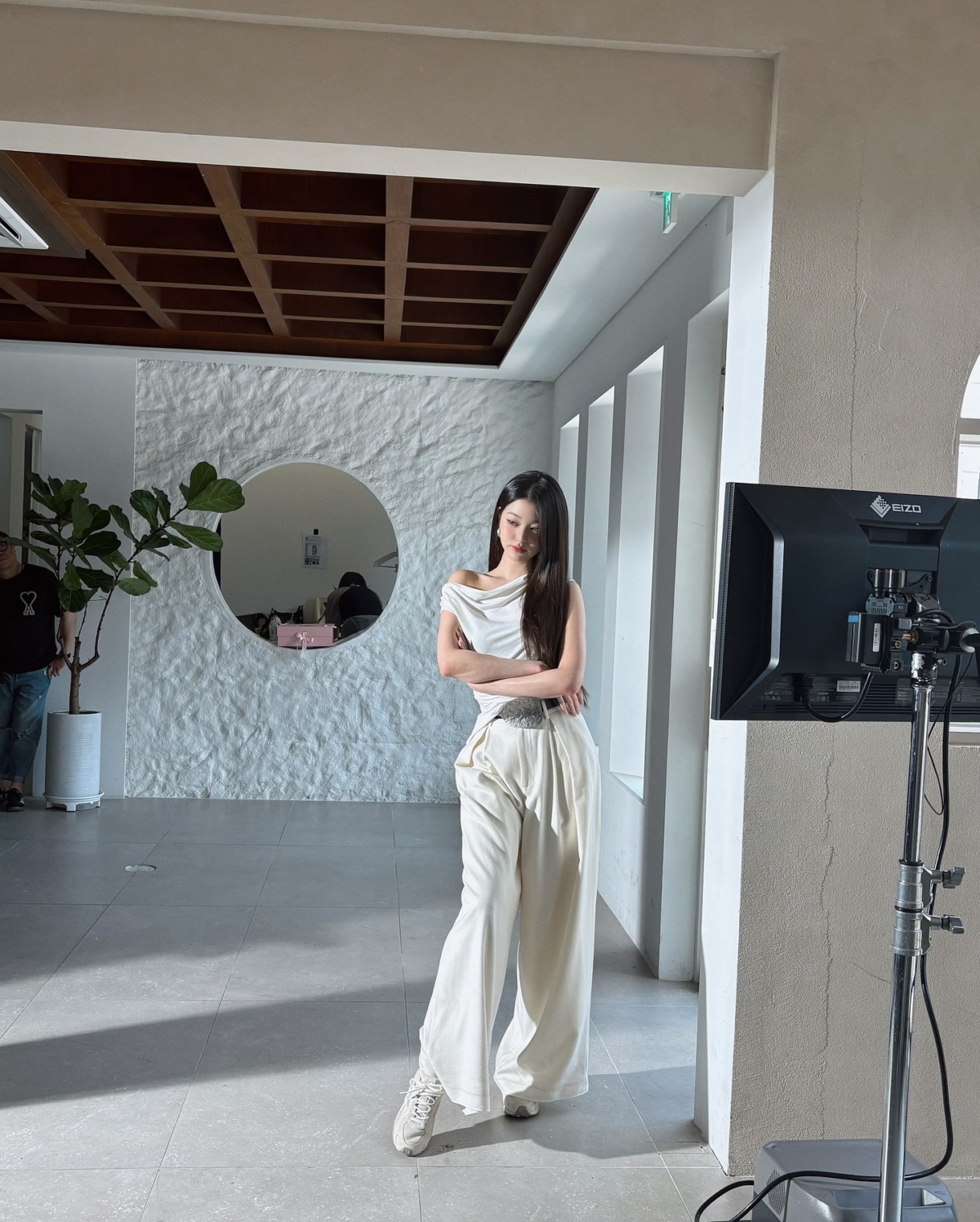 New Balance 204L 預計會在八月二十四日在台上市，除了咖啡色還有全白色選