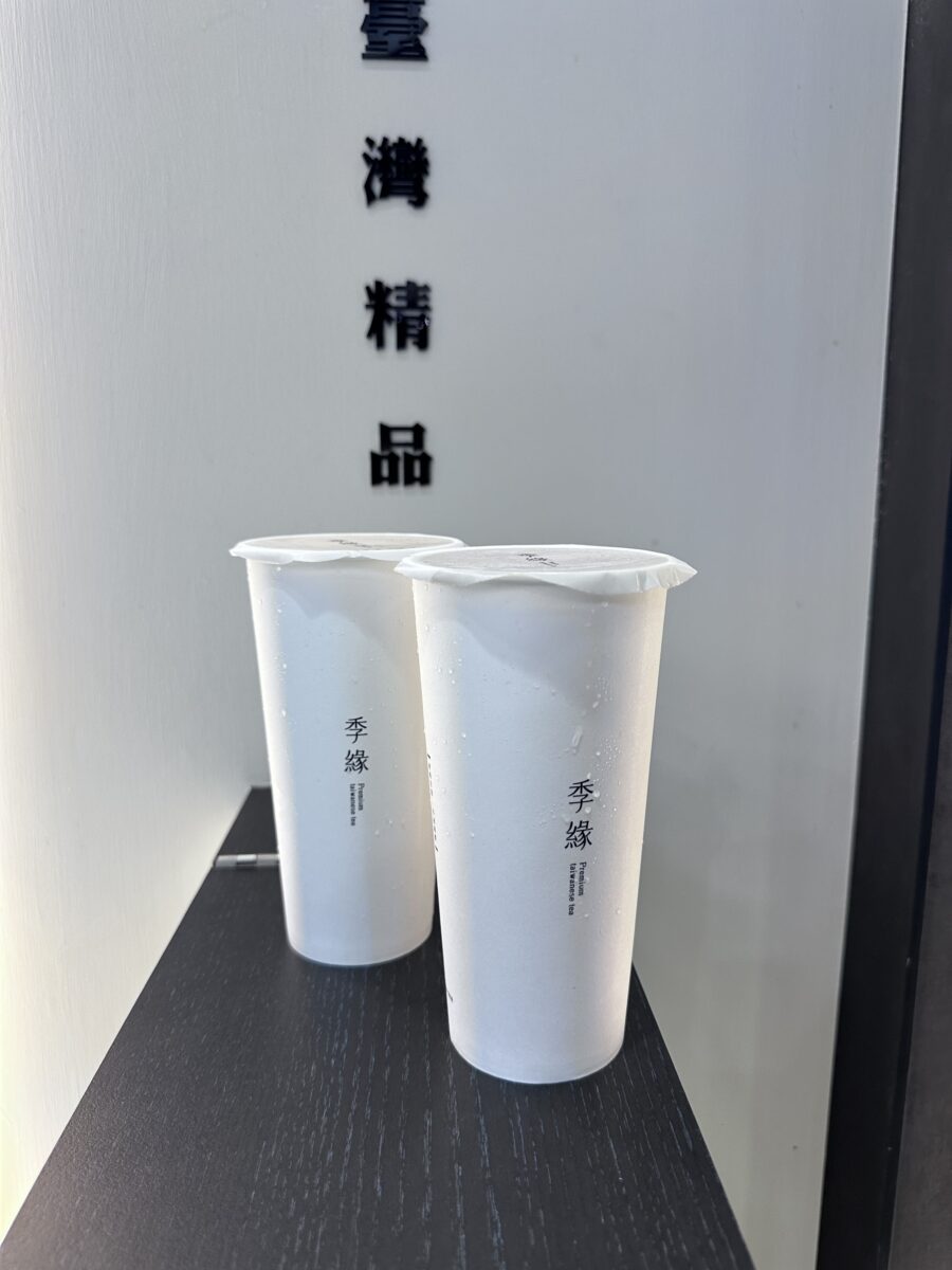 阿薩姆生乳，中杯$60、大杯$70。