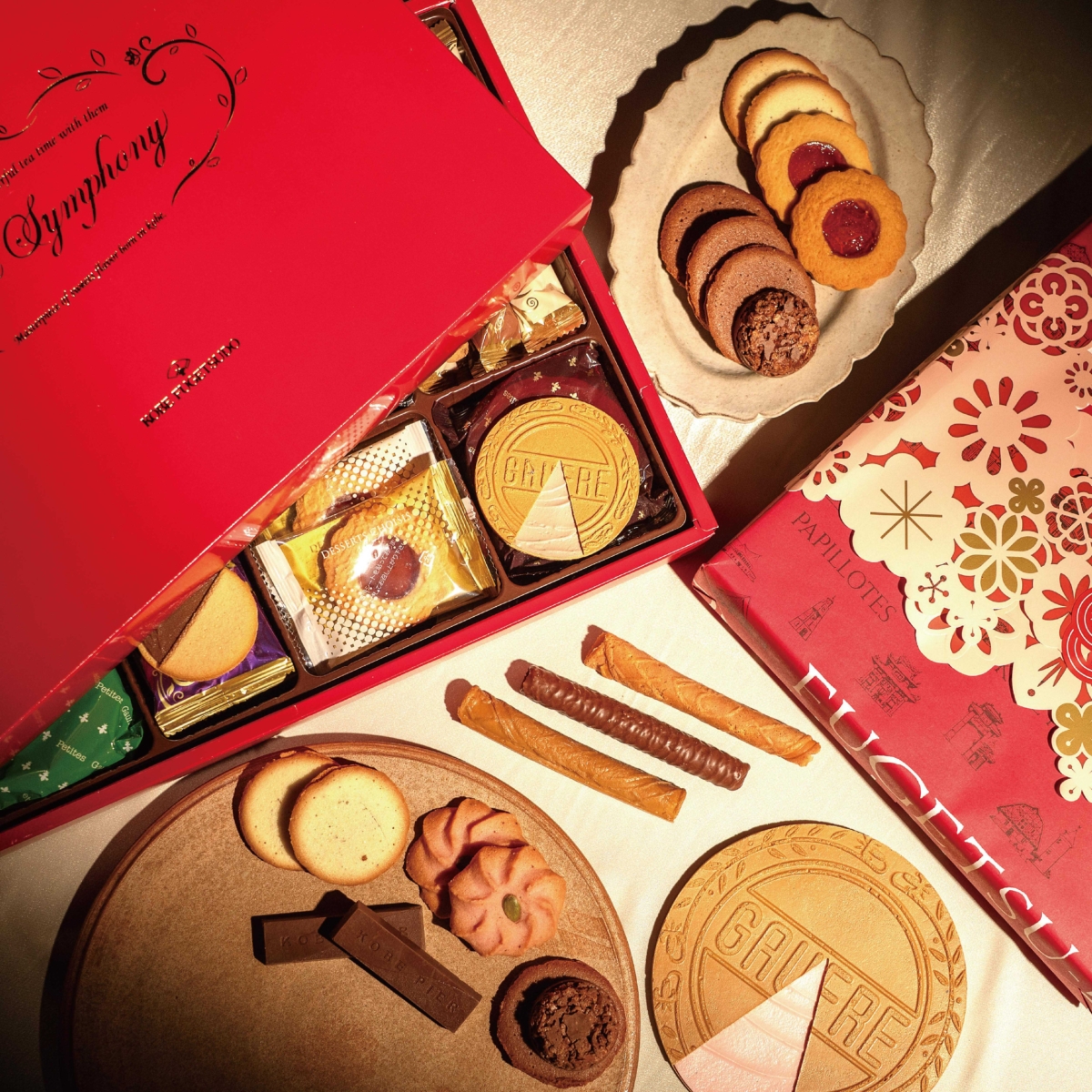 「神戶風月堂」中秋緋紅綜合禮盒29入,售價NT$1080元