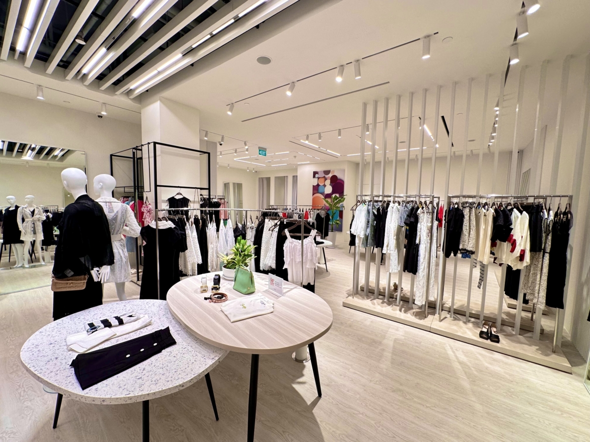 全面採用節能照明系統，降低能源消耗，同時營造舒適明亮的購物環境