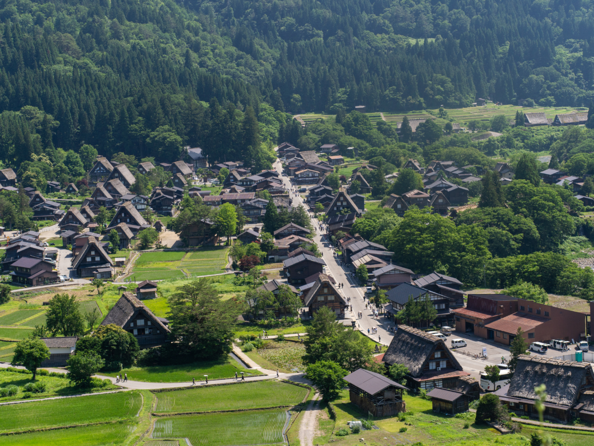 抵達白川鄉後可自由活動約三小時,參團旅客還可免費參觀「合掌民家園」