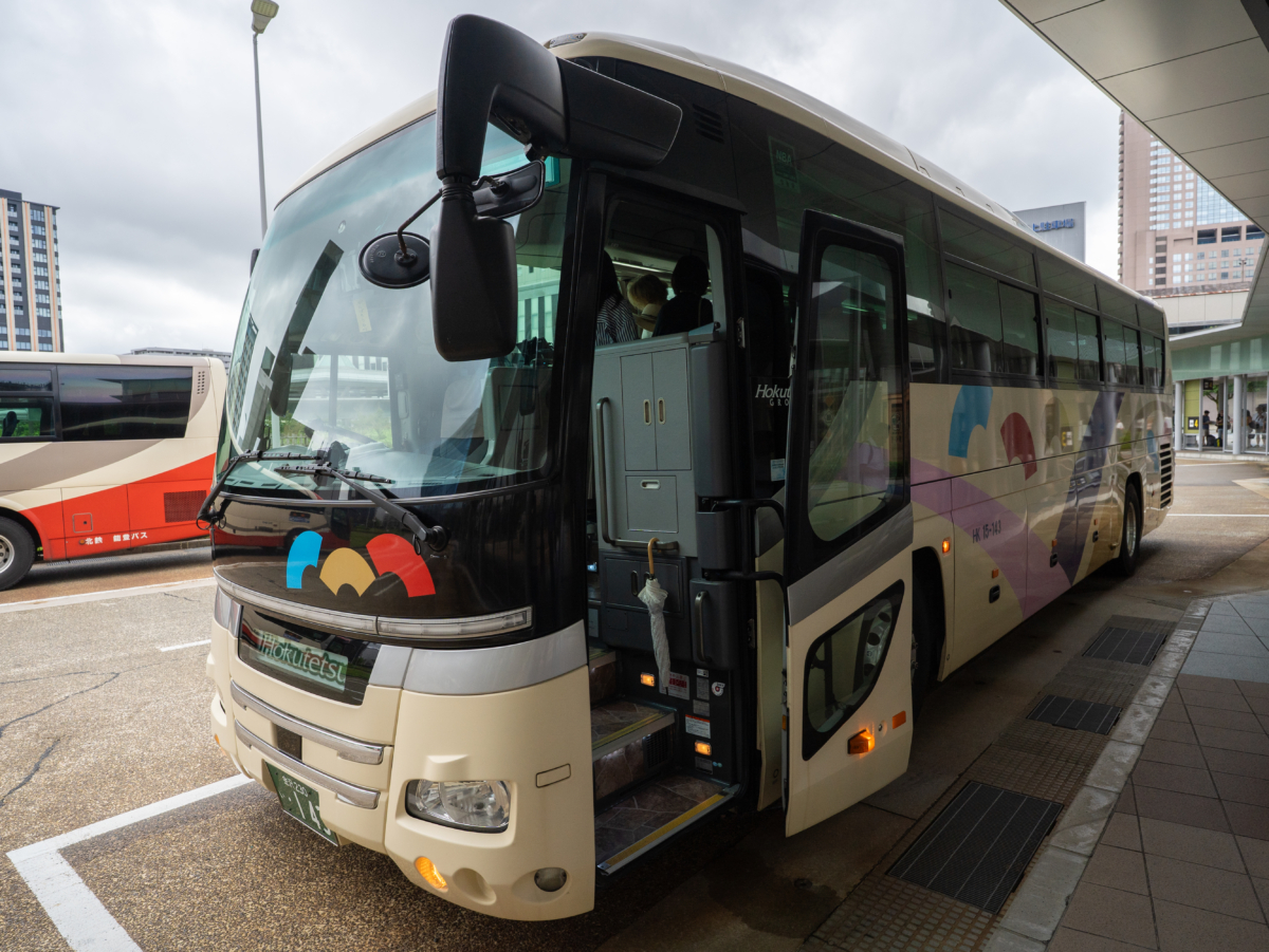 當日來回的「白川鄉・五箇山一日遊」觀光巴士