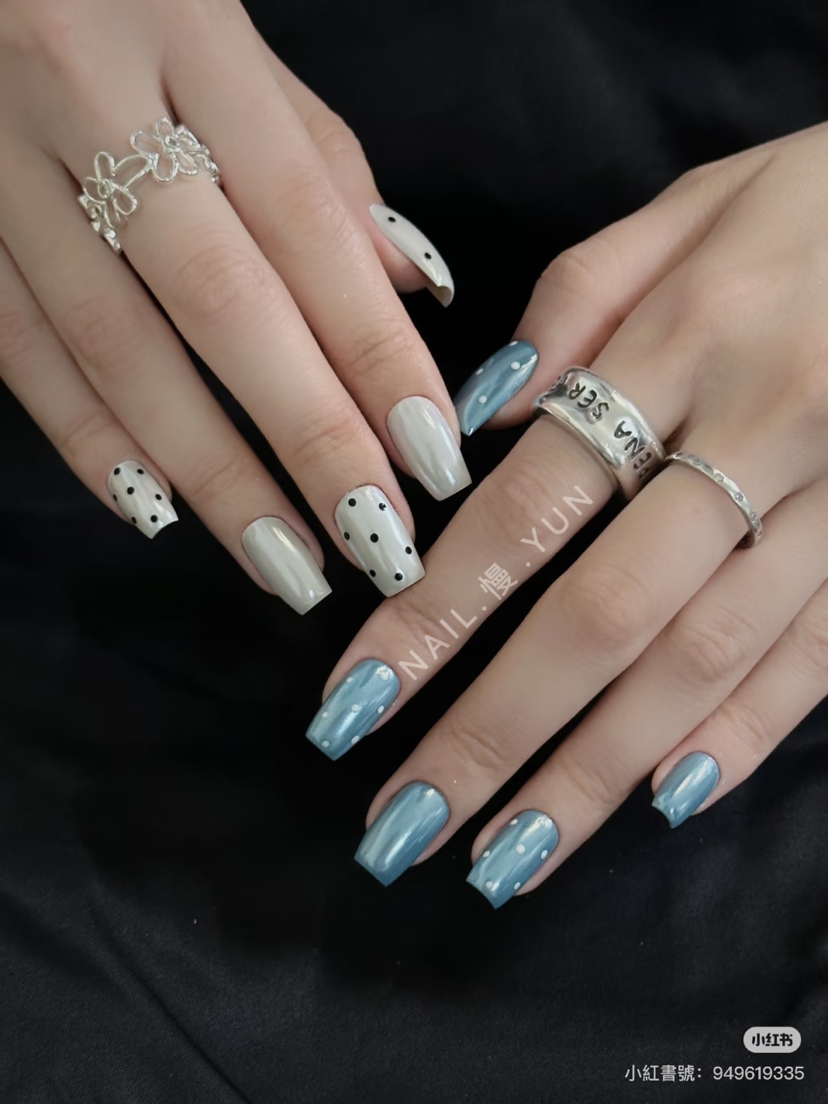 七夕藍色美甲靈感03：法式波點款