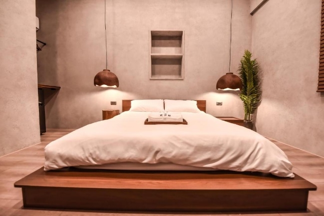 「貳洋樓」融合清水模工業設計與復古洋樓外觀