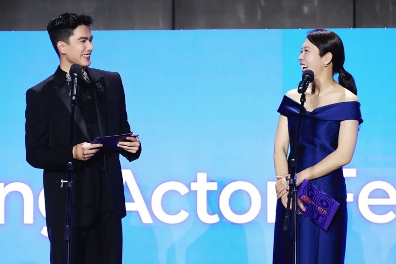 曾敬驊、廉惠蘭日前在「亞洲內容大獎&全球OTT大獎」共同頒發最佳男女配角獎。