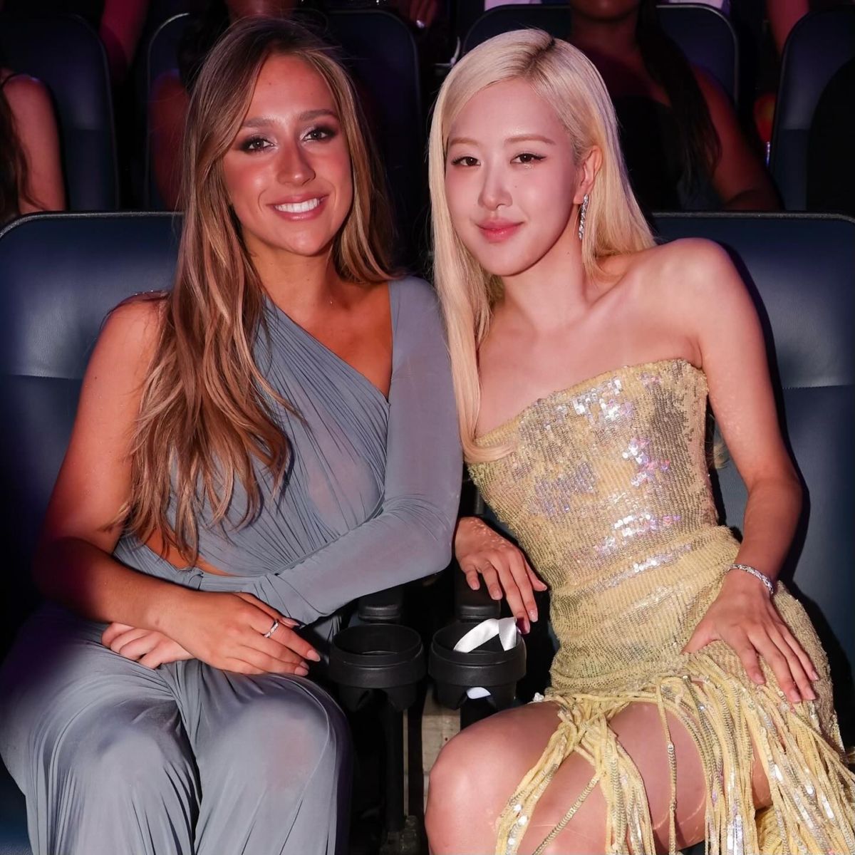 ROSÉ出席2025年VMA「年度歌曲」大獎