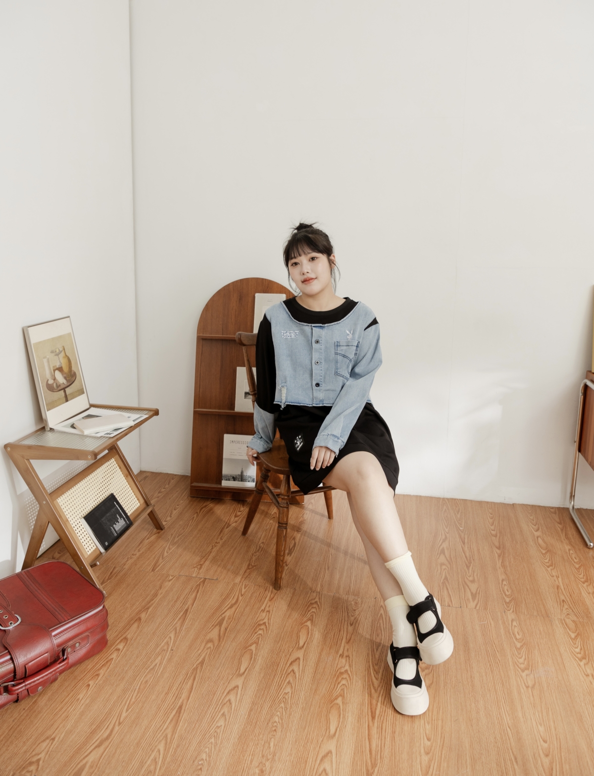 懶人推薦｜假兩件剪裁刷色洋裝(752-077) —— 寬鬆A字版型，兼具舒適修飾效果，結合假兩件設計的無腦穿搭公式，不用費心思考、懶人也能輕鬆穿出自己的時尚。