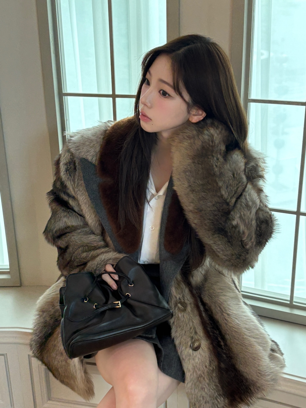 Aespa Karina揹全新 PRADA DADA 包款