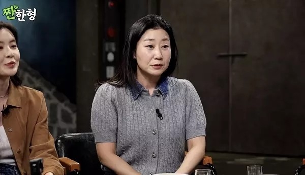 羅美蘭、李先彬到申東燁YT節目《짠한형 신동엽》作客。