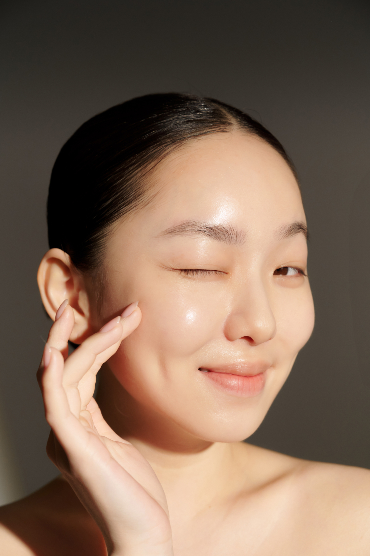 白天使用的美容油,應以「輕薄」為主要訴求。