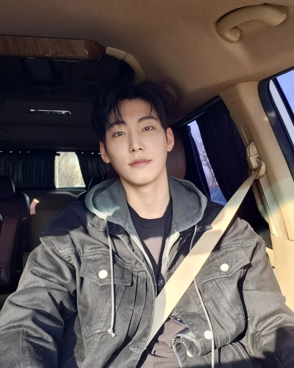 自曝原本拒絕貼鬍子演出