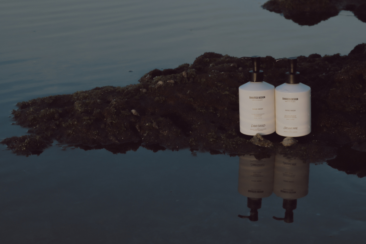 旅用&居家必備「質感洗手好物」推薦03:SHARECO 香氛抗菌洗手露 300ml,NT$480