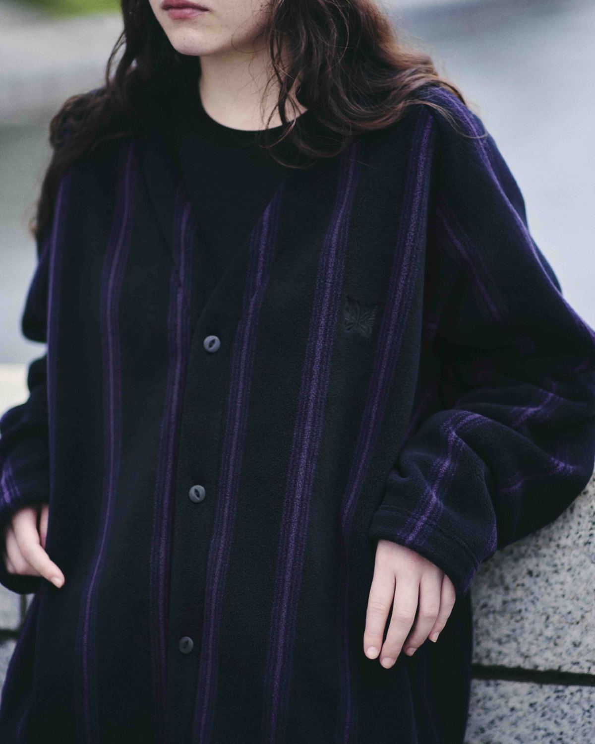 UNIQLO X NEEDLES：刷毛寬版開襟外套，NT$1,290